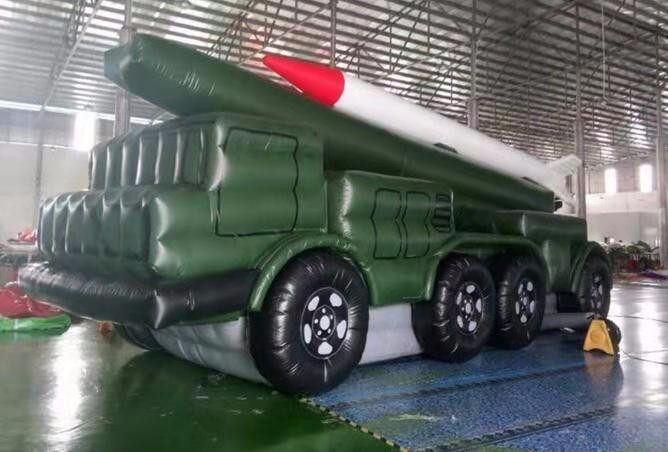 叶城军事导弹发射车